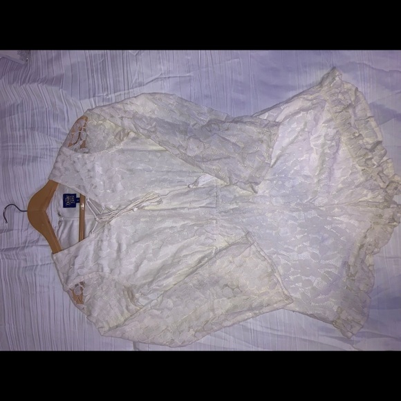 Romper - Picture 2 of 5